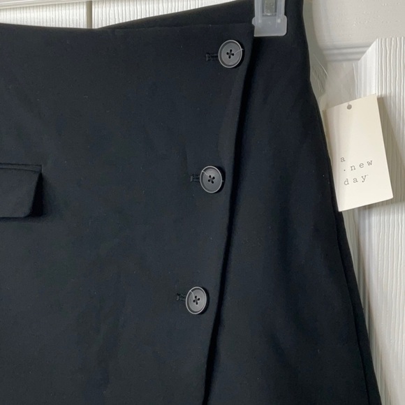 A New Day Women's Tailored Mini
Skirt, Size 6 - Picture 3 of 8